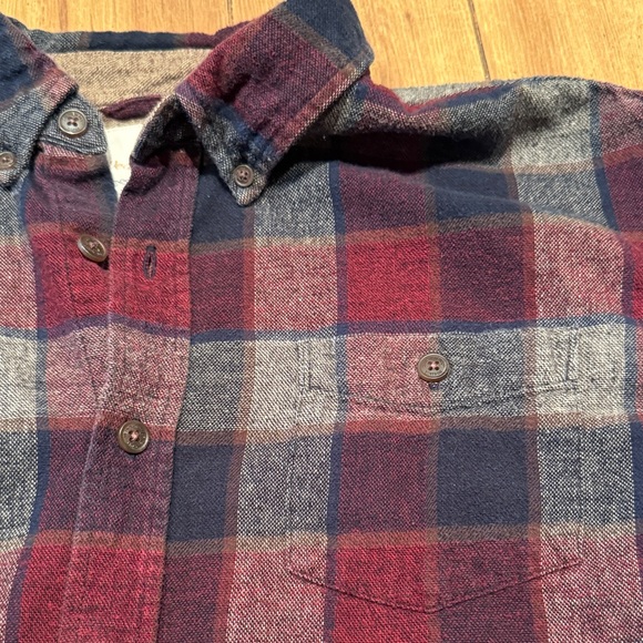 Weatherproof Men's Red and Gray Plaid Button Down Cotton Shirt. Size M - Picture 3 of 8